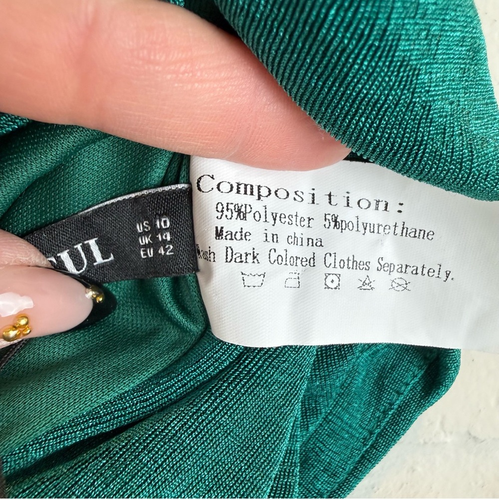 Emerald Green Zaful crop tank top Size 10 NEW - Picture 4 of 6